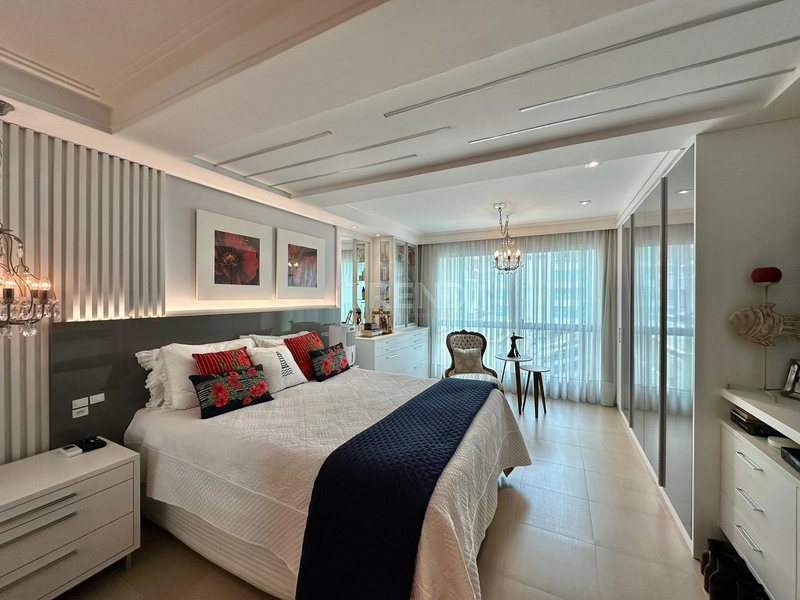 APARTAMENTO COM AMPLA SACADA DE FRETE PARA O MAR: 22ª foto da galeria de imagens do imóvel