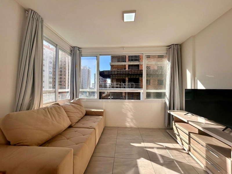 Apartamento de esquina com vista para o mar e praça: 5ª foto da galeria de imagens do imóvel