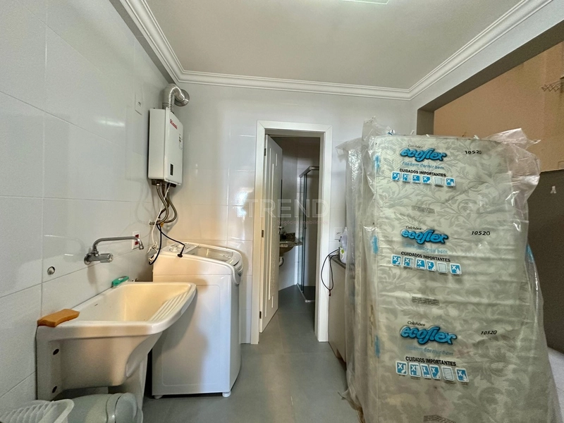 AMPLO APARTAMENTO DE FRENTE PARA O MAR E COM VISTA LIBERADA TANTO PARA: 18ª foto da galeria de imagens do imóvel