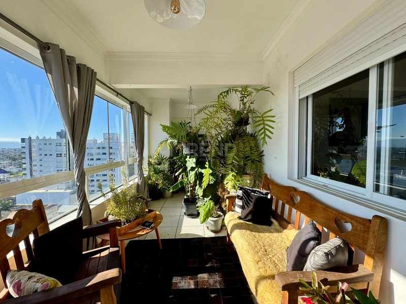 BELÍSSIMA VISTA PARA A SERRA: 3ª foto da galeria de imagens do imóvel