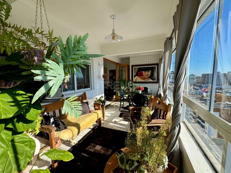 BELÍSSIMA VISTA PARA A SERRA: 6ª foto da galeria de imagens do imóvel