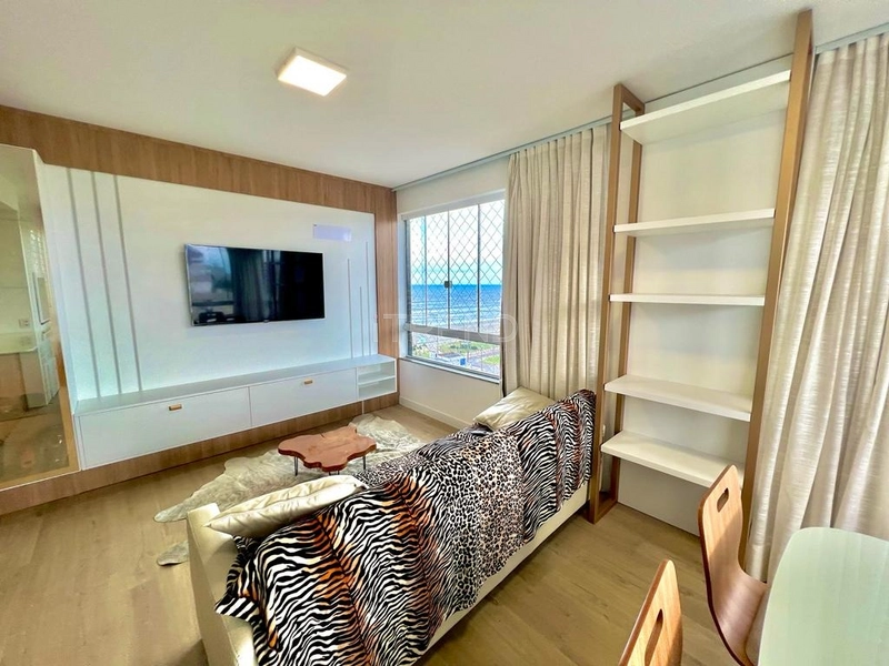 Excelente localização em frente a Praça Flávio Boianowski: 6ª foto da galeria de imagens do imóvel