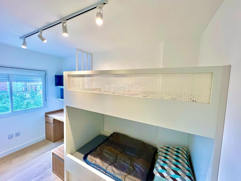 Excelente localização em frente a Praça Flávio Boianowski: 16ª foto da galeria de imagens do imóvel