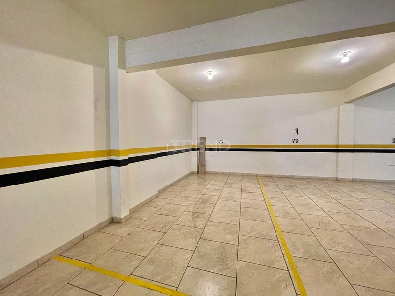 Excelente localização em frente a Praça Flávio Boianowski: 41ª foto da galeria de imagens do imóvel