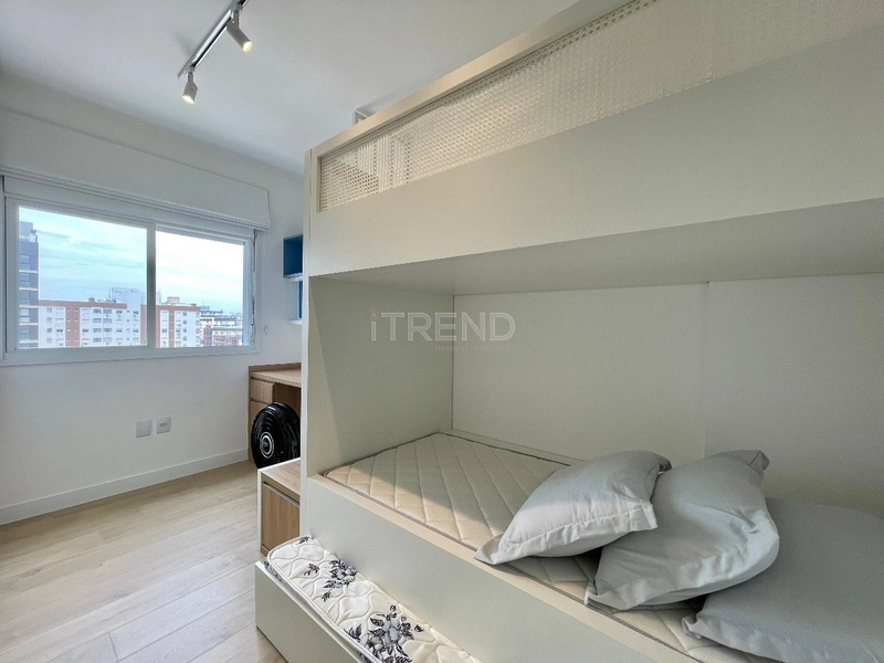 Excelente localização em frente a Praça Flávio Boianowski: 36ª foto da galeria de imagens do imóvel