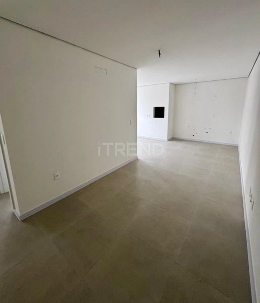 Apartamento no Bairro Navegantes, de 2 suítes, no Edifício Del Paine.