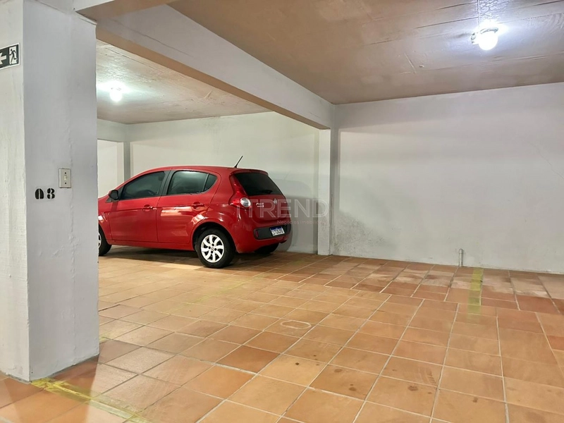 FRENTE PRAÇA: 8ª foto da galeria de imagens do imóvel