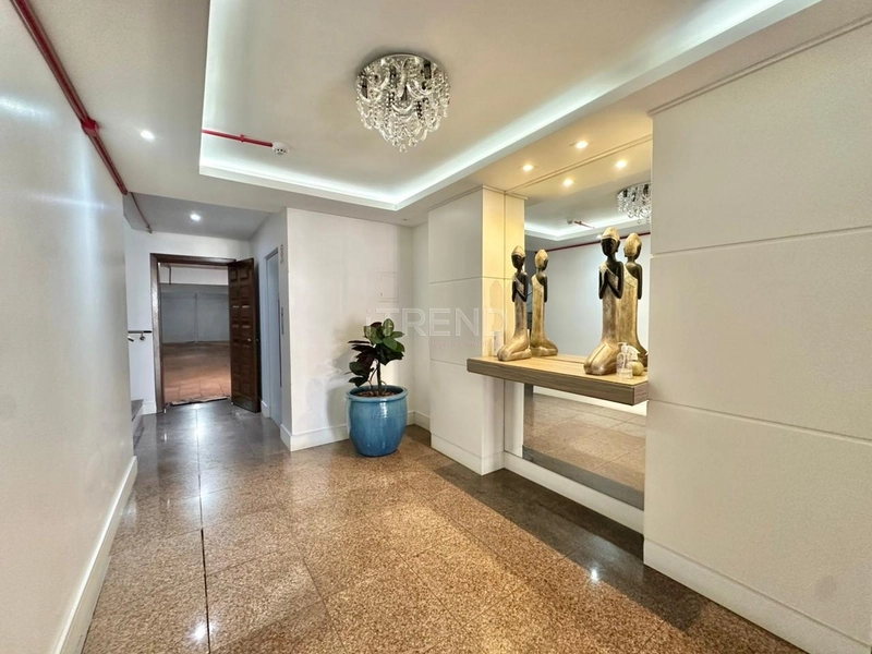 FRENTE PRAÇA: 7ª foto da galeria de imagens do imóvel