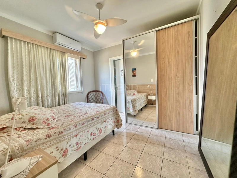 FRENTE PRAÇA: 5ª foto da galeria de imagens do imóvel