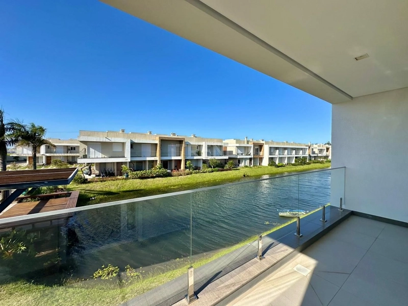 Casa no Murano em frente a praia Artificial: 5ª foto da galeria de imagens do imóvel