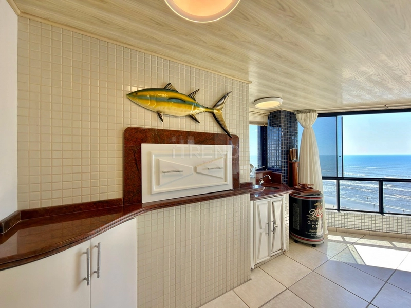 APARTAMENTO À VENDA COM VISTA PARA O MAR: 10ª foto da galeria de imagens do imóvel