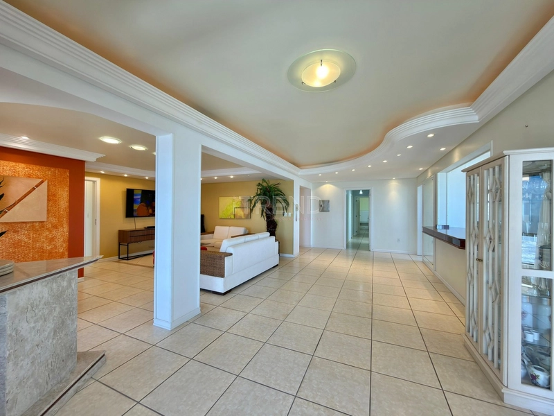 APARTAMENTO À VENDA COM VISTA PARA O MAR: 16ª foto da galeria de imagens do imóvel