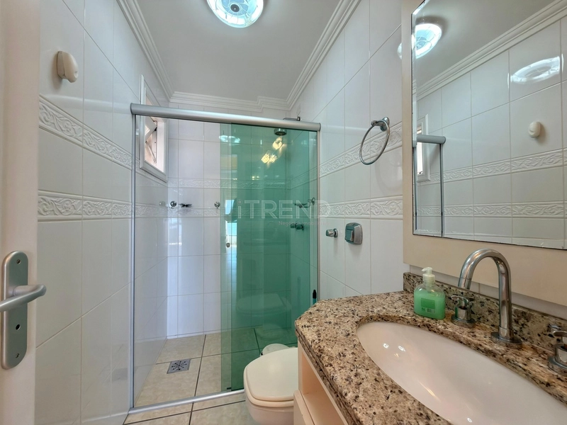 APARTAMENTO À VENDA COM VISTA PARA O MAR: 24ª foto da galeria de imagens do imóvel