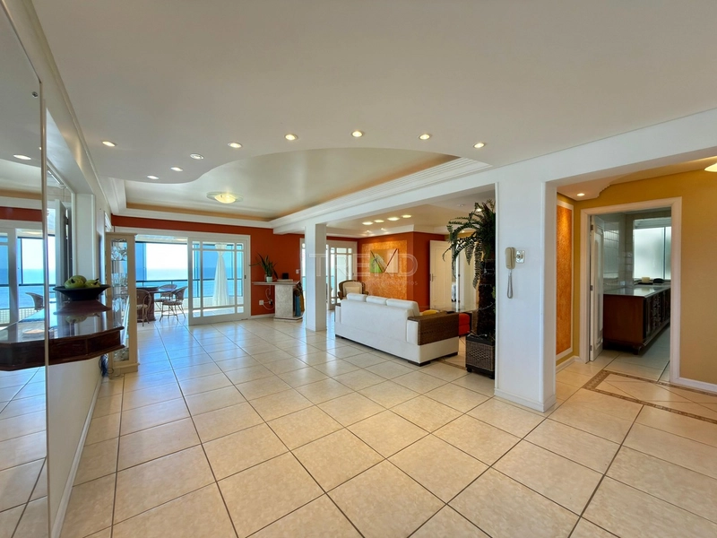 APARTAMENTO À VENDA COM VISTA PARA O MAR: 19ª foto da galeria de imagens do imóvel