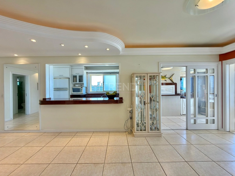 APARTAMENTO À VENDA COM VISTA PARA O MAR: 9ª foto da galeria de imagens do imóvel