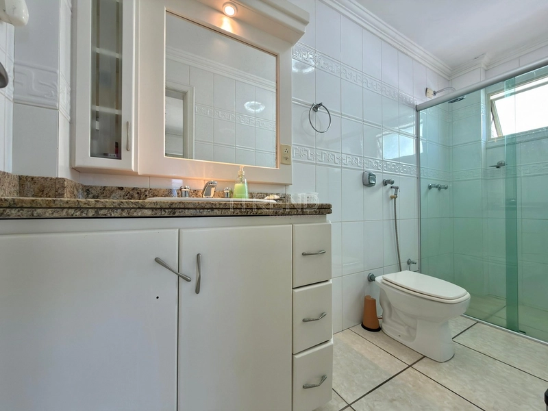 APARTAMENTO À VENDA COM VISTA PARA O MAR: 31ª foto da galeria de imagens do imóvel