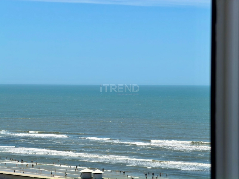 APARTAMENTO COM AMPLA VISTA PARA O MAR: 1ª foto da galeria de imagens do imóvel