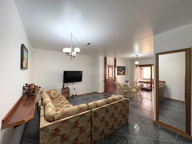 Apartamento de frente com sacada apenas 1 quadra do mar!: 4ª foto da galeria de imagens do imóvel