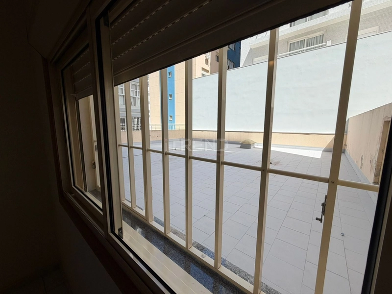 SACADA DE FRENTE PARA A RUA: 23ª foto da galeria de imagens do imóvel