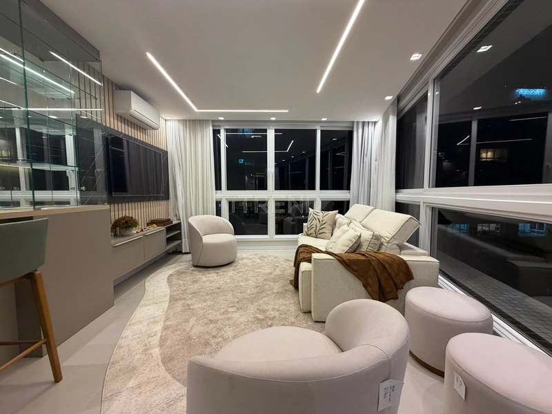 APARTAMENTO À VENDA  COM INFRA COMPLETA