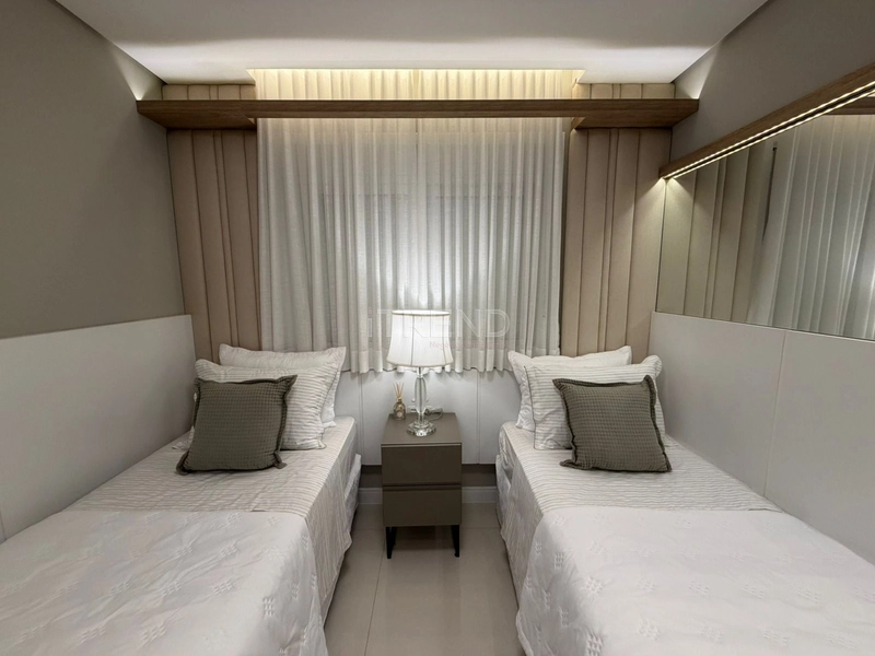 EM FRENTE A PRAÇA FLÁVIO BOIANOWSKI: 25ª foto da galeria de imagens do imóvel