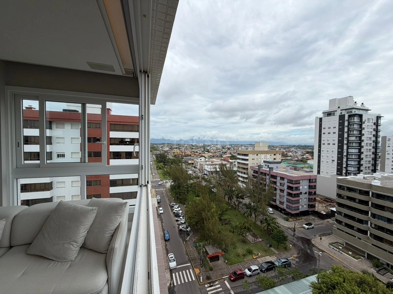 EM FRENTE A PRAÇA FLÁVIO BOIANOWSKI: 10ª foto da galeria de imagens do imóvel