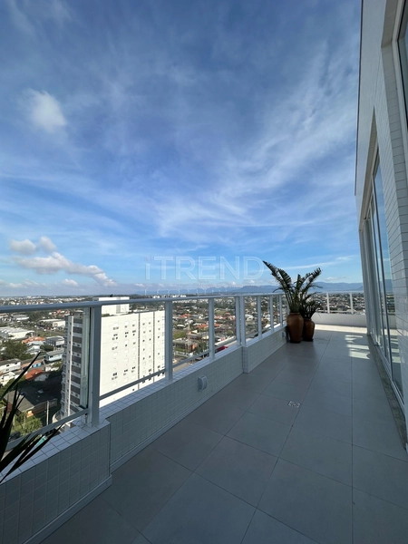 TERRAÇO DE FRENTE: 6ª foto da galeria de imagens do imóvel