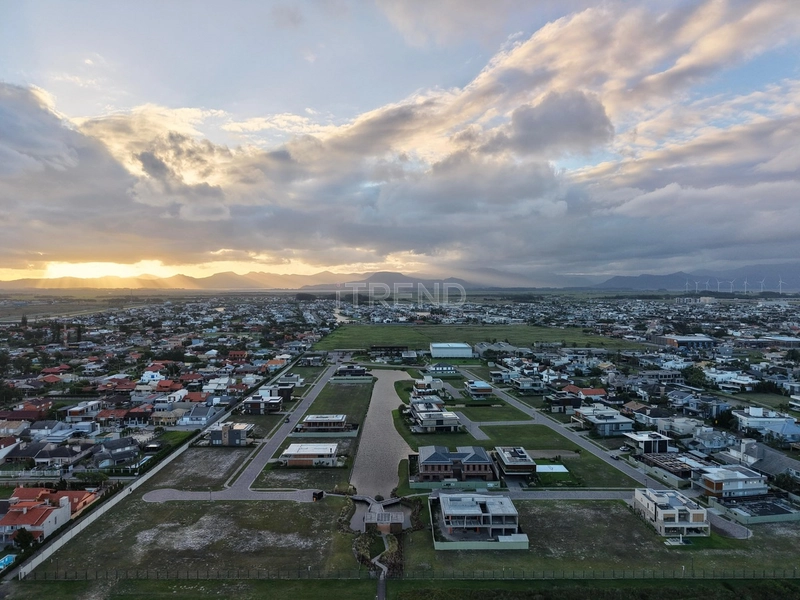CONDOMÍNIO LOS COBOS: 56ª foto da galeria de imagens do imóvel