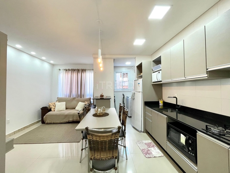 Apartamento 2 dormitórios sendo 1 suíte
