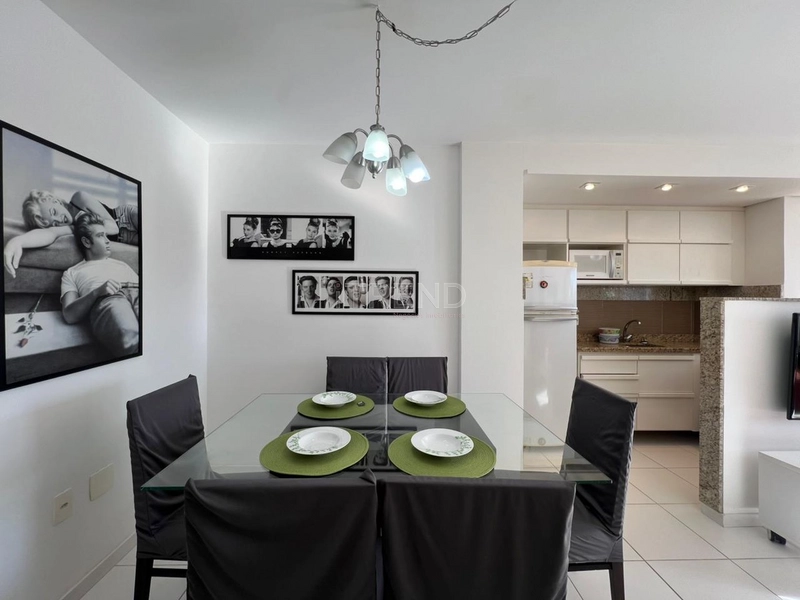 Apartamento 1 quadra do mar de frente: 3ª foto da galeria de imagens do imóvel