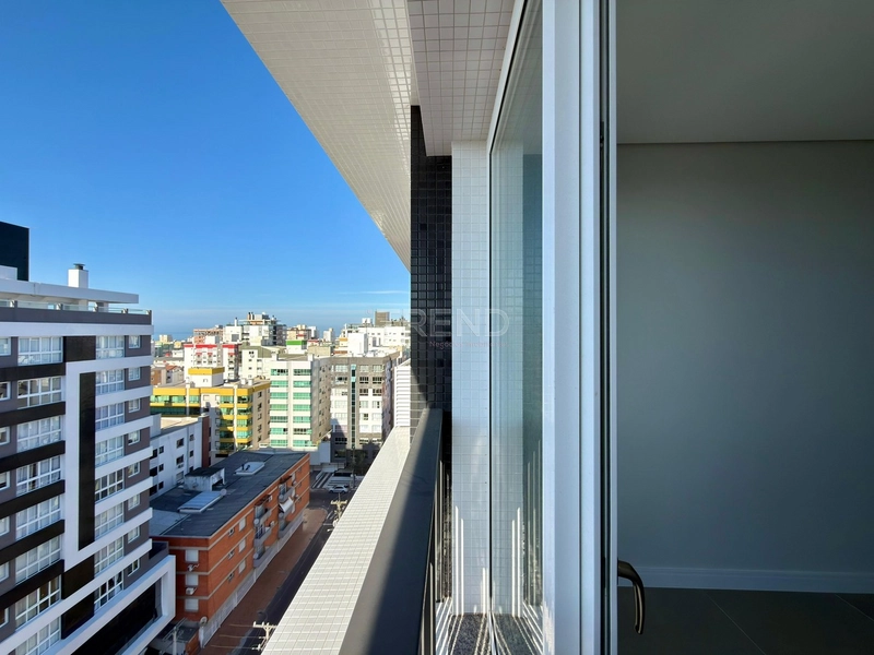 APARTAMENTO COM VISTA PARA O MAR: 1ª foto da galeria de imagens do imóvel