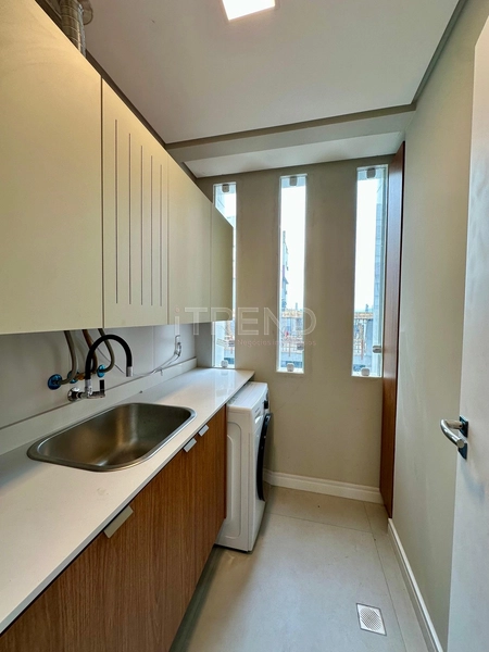 Apartamento mobiliado e decorado com terraço: 14ª foto da galeria de imagens do imóvel