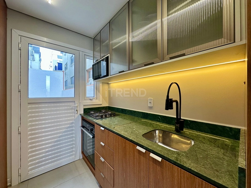 Apartamento mobiliado e decorado com terraço: 5ª foto da galeria de imagens do imóvel
