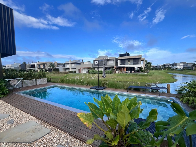CAPÃO ILHAS RESORT: 20ª foto da galeria de imagens do imóvel