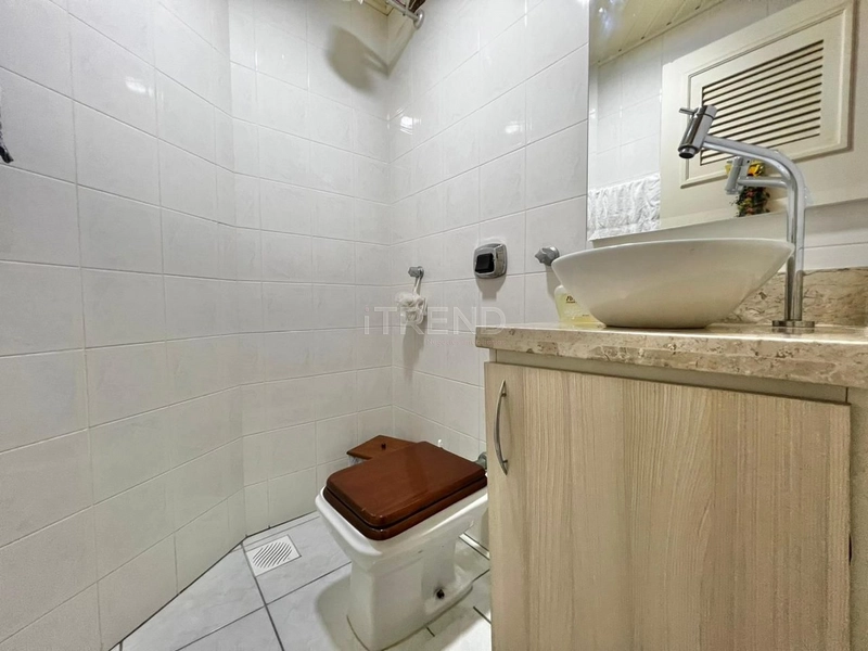Apartamento de esquina: 12ª foto da galeria de imagens do imóvel