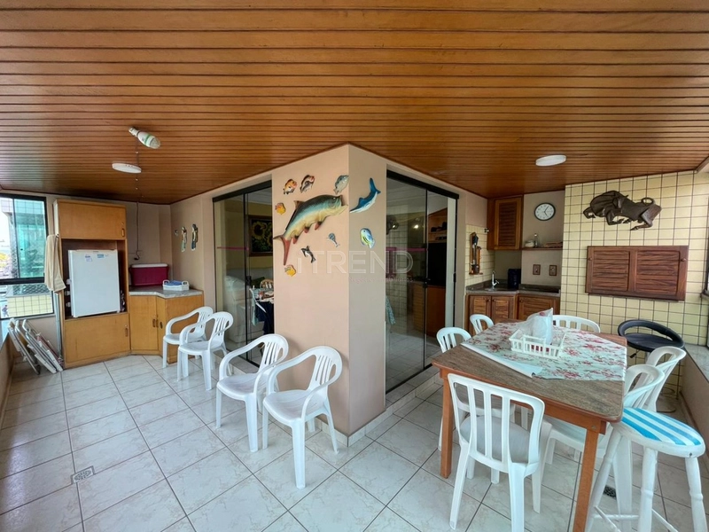 APARTAMENTO ÚNICO DE FRENTE PARA AV. RUDA: 11ª foto da galeria de imagens do imóvel