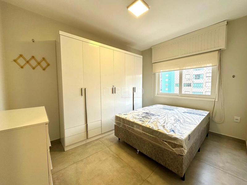 Ao lado da Praça Flávio Boianowisk: 12ª foto da galeria de imagens do imóvel