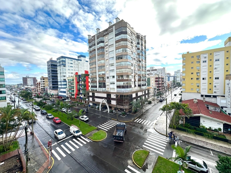 Ao lado da Praça Flávio Boianowisk: 7ª foto da galeria de imagens do imóvel