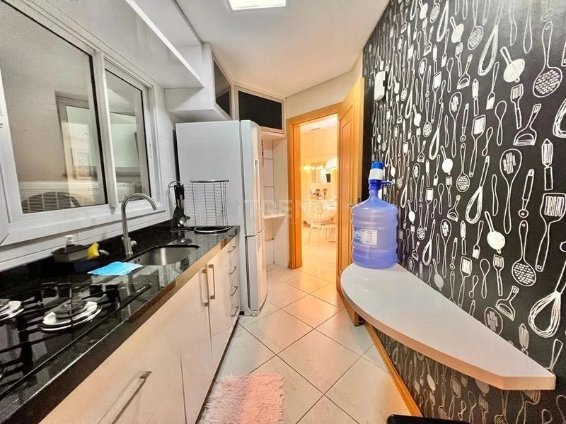 Apartamento mobiliado e decorado com terraço: 25ª foto da galeria de imagens do imóvel