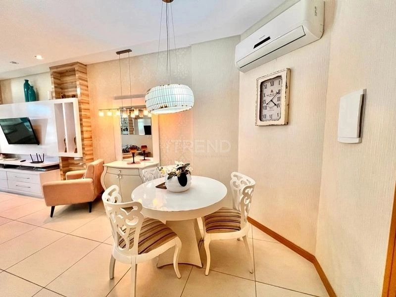 Apartamento mobiliado e decorado com terraço: 3ª foto da galeria de imagens do imóvel