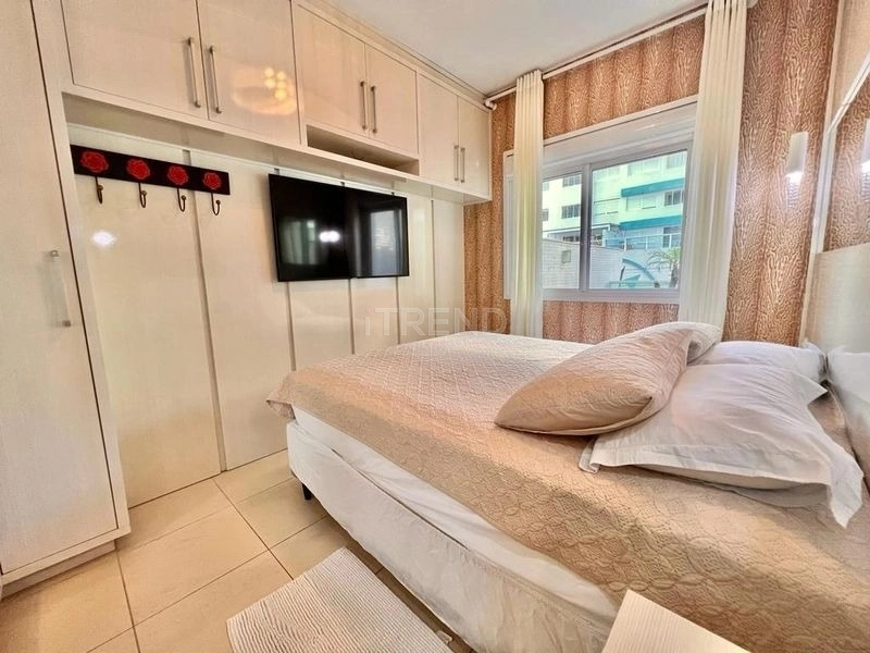 Apartamento mobiliado e decorado com terraço: 19ª foto da galeria de imagens do imóvel