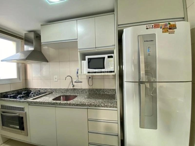 Ao lado da Praça Flávio Boianowski: 11ª foto da galeria de imagens do imóvel