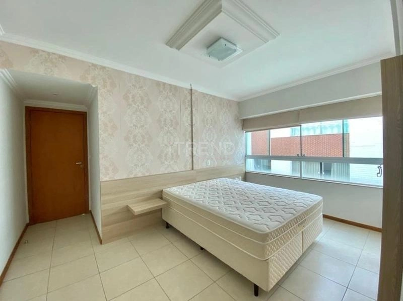 Ao lado da Praça Flávio Boianowski: 3ª foto da galeria de imagens do imóvel