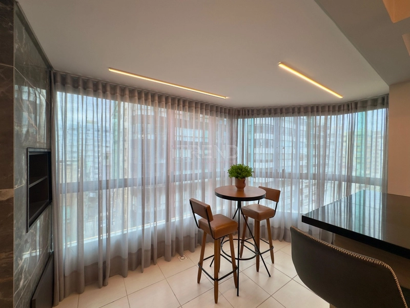 APENAS UMA QUADRA DO MAR: 12ª foto da galeria de imagens do imóvel