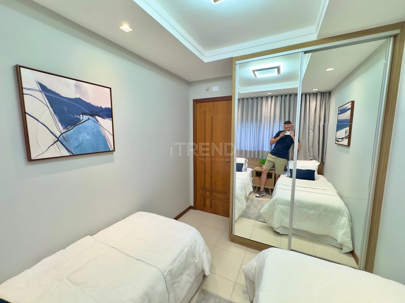 APENAS UMA QUADRA DO MAR: 21ª foto da galeria de imagens do imóvel