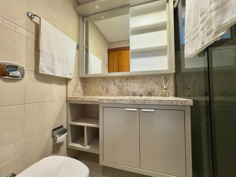 APENAS UMA QUADRA DO MAR: 26ª foto da galeria de imagens do imóvel