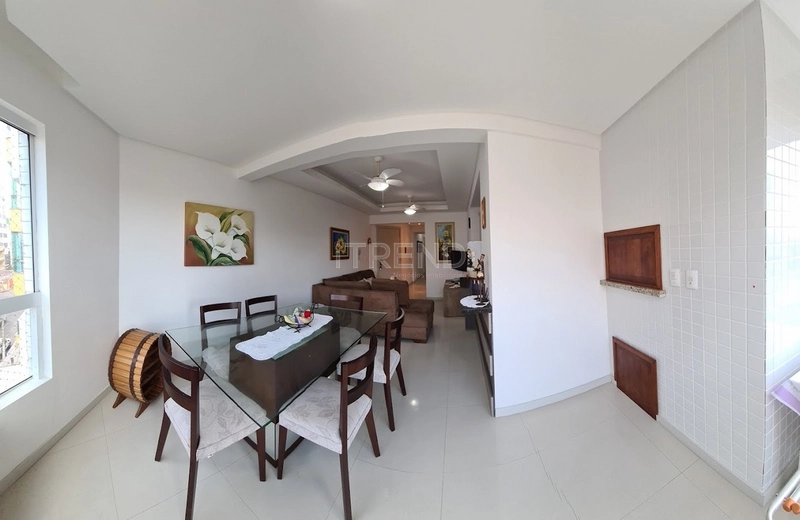 Apartamento de frente com vista para o mar e serra: 2ª foto da galeria de imagens do imóvel