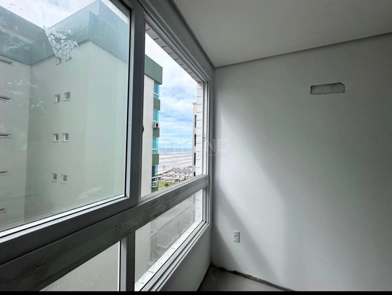 APENAS UMA QUADRA DO MAR: 4ª foto da galeria de imagens do imóvel