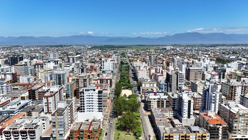 3 dormitórios junto a praça e com vista eterna para o mar: 32ª foto da galeria de imagens do imóvel
