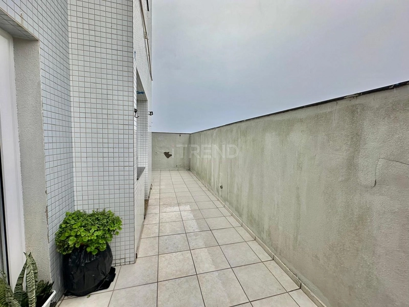 Um dormitório com terraço: 9ª foto da galeria de imagens do imóvel